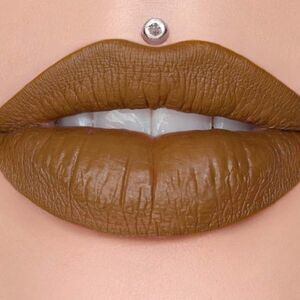 Deep pockets by Jeffree star ⭐️